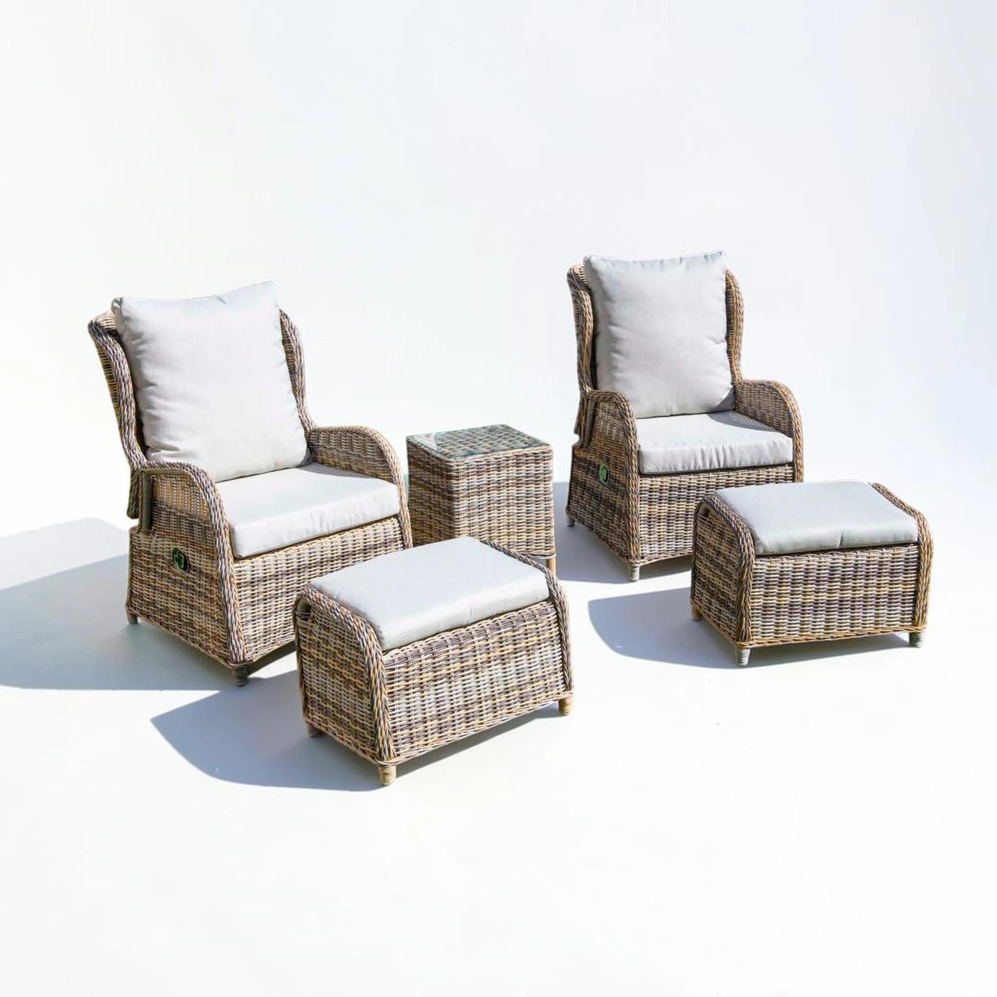 Set de sillones reclinables de terraza en ratán sintético con reposapiés
